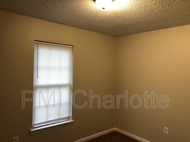 2519 Hickory Ave property image