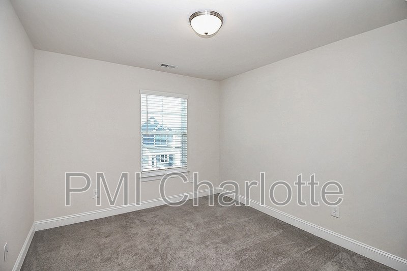 4 Bed Glenmere Town Home Available for Rent property image