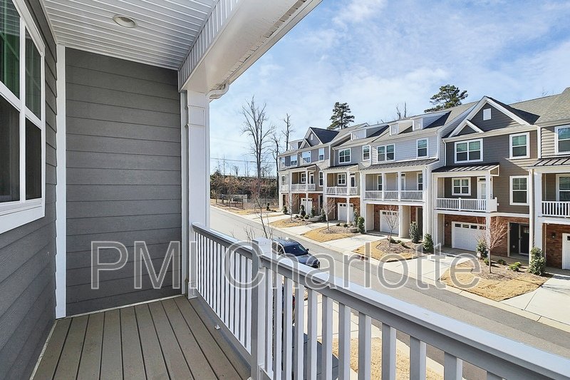 4 Bed Glenmere Town Home Available for Rent property image