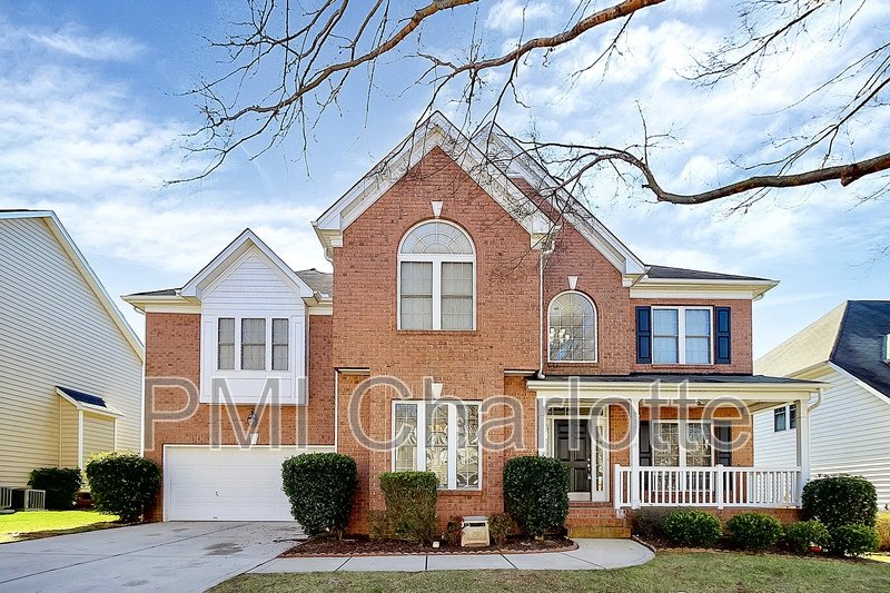 5 Bed MacAulay Home Available for Rent property image