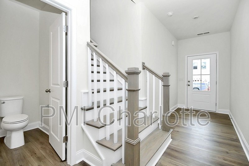 Luxurious Myers Park Area Townhome Available! property image