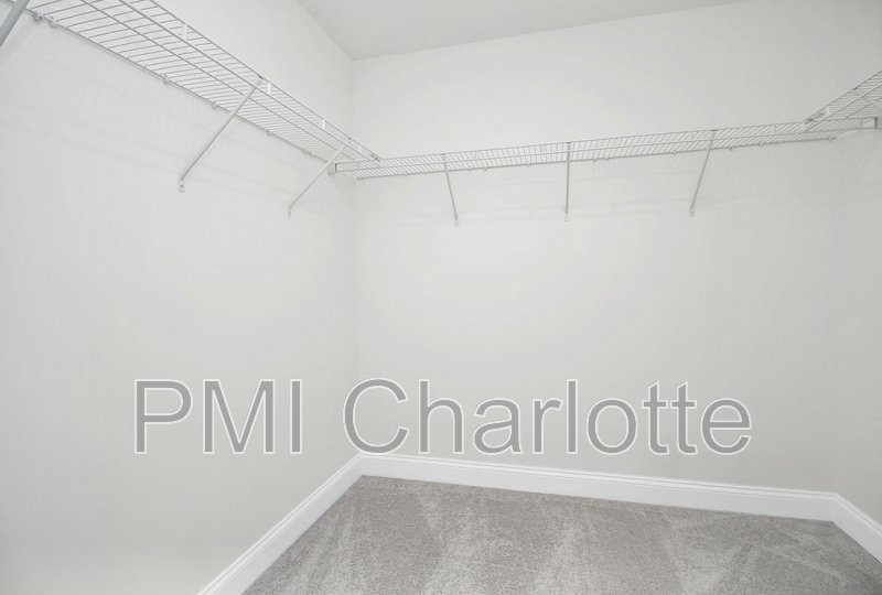 Luxurious Myers Park Area Townhome Available! property image