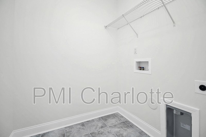 Luxurious Myers Park Area Townhome Available! property image