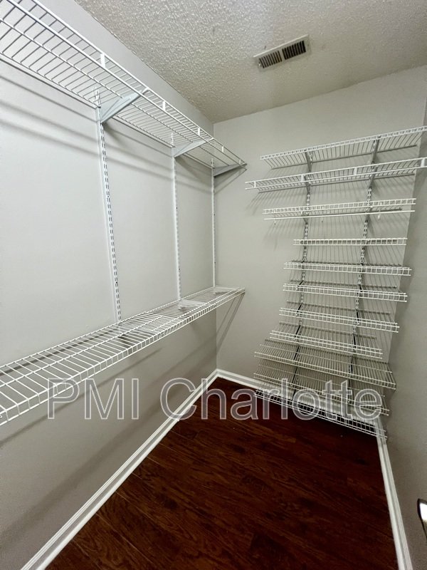 10504 Grassy Plain Ct property image