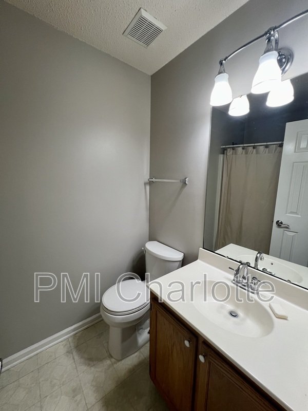 10504 Grassy Plain Ct property image